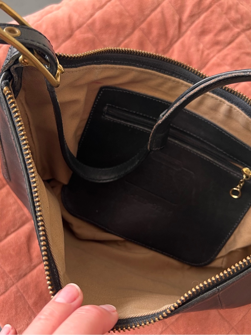 Coach vintage black Leather Bag with Brass hardware - Picture 5 of 6